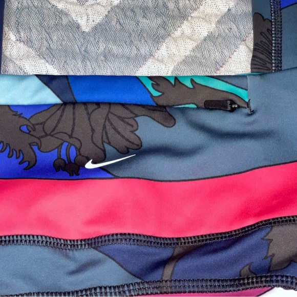 Nike Epic Luxe Icon Clash Women's - Picture 7 of 9